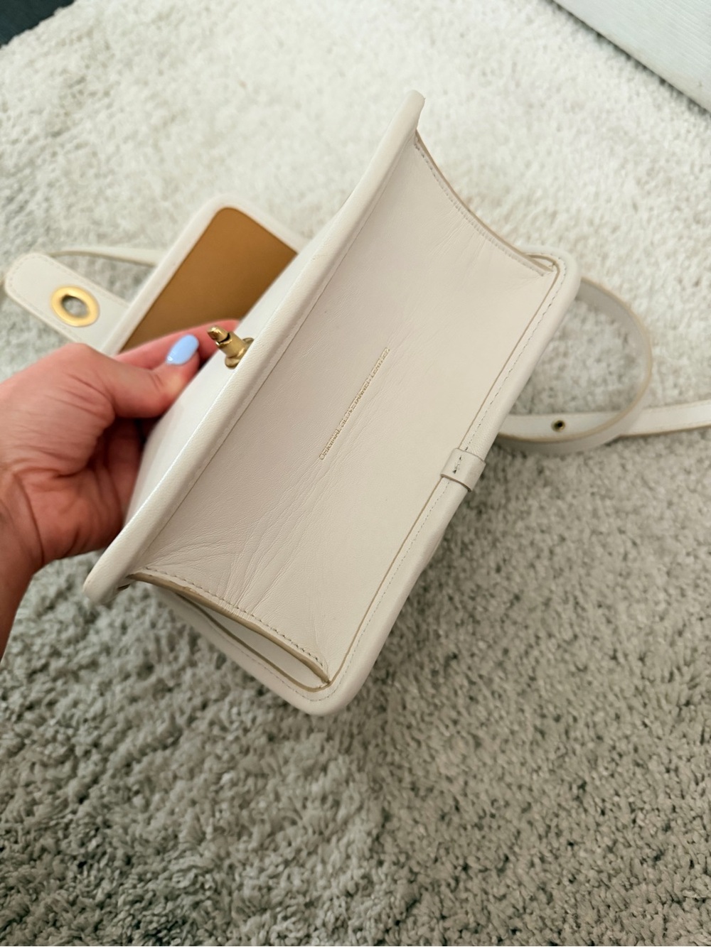 Women’s Coach Cream Leather Crossbody Bag - Classic Structured Satchel - Picture 6 of 6